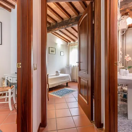 Tuscany Balcony: Crete Senesi