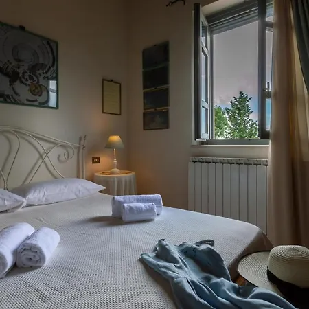 Tuscany Balcony: Crete Senesi * Casetta