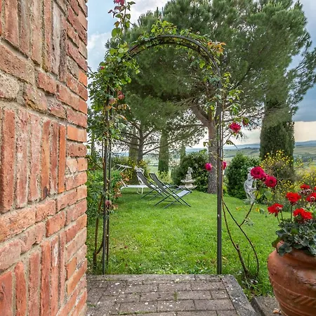 Apartment Tuscany Balcony: Crete Senesi *