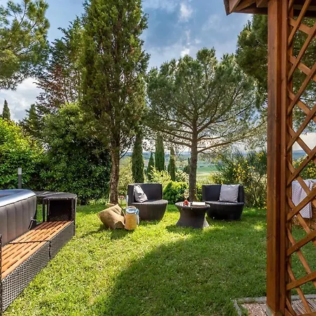 Apartment Tuscany Balcony: Crete Senesi Casetta