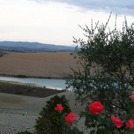 Tuscany Balcony: Crete Senesi Apartamento