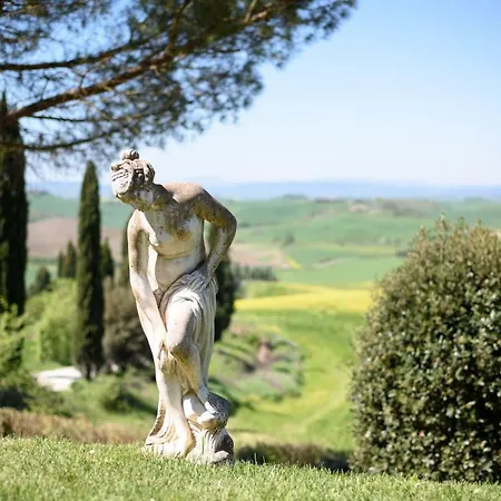 Tuscany Balcony: Crete Senesi Casetta