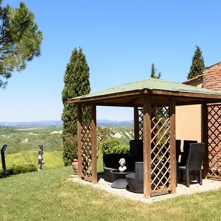 Apartment Tuscany Balcony: Crete Senesi Casetta