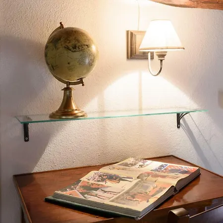 Tuscany Balcony: Crete Senesi Apartment Casetta
