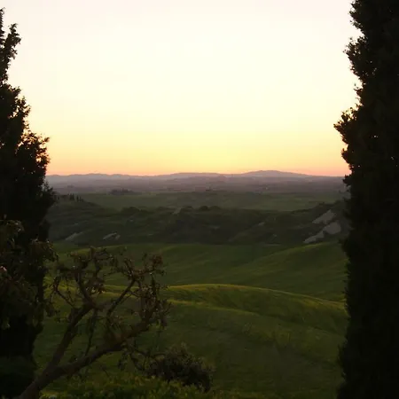 Apartment Tuscany Balcony: Crete Senesi Casetta