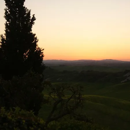 Apartment Tuscany Balcony: Crete Senesi *